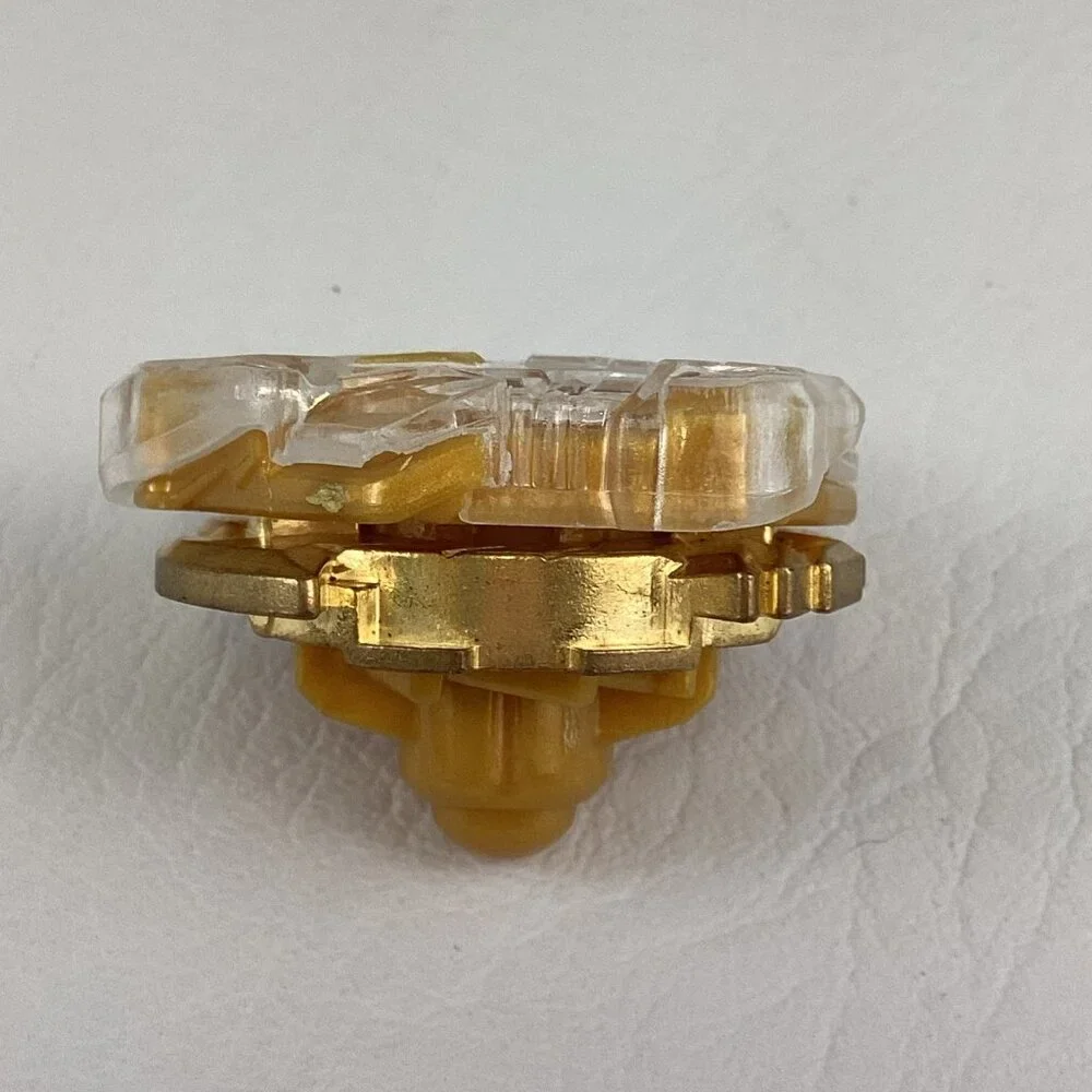 Takara Tomy Beyblade Burst B-00 Valkyrie Gold Version Corocoro Exclusive - Picture 3 of 6